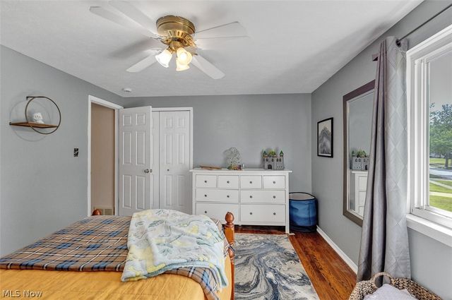24000 Amesbury Drive, North Olmsted, OH 44070