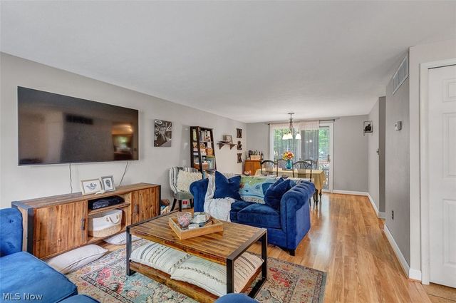24000 Amesbury Drive, North Olmsted, OH 44070