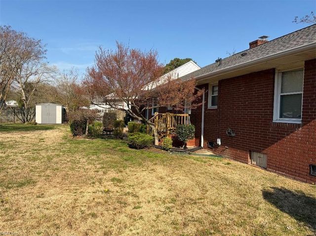 16 S Greenfield AVE, Hampton, VA 23666