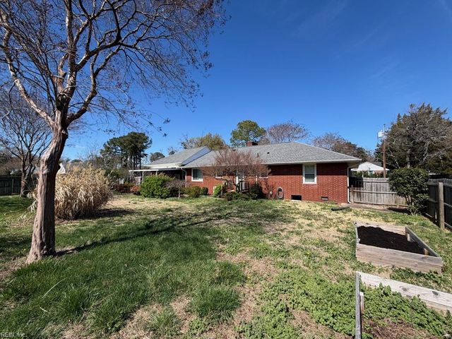 16 S Greenfield AVE, Hampton, VA 23666