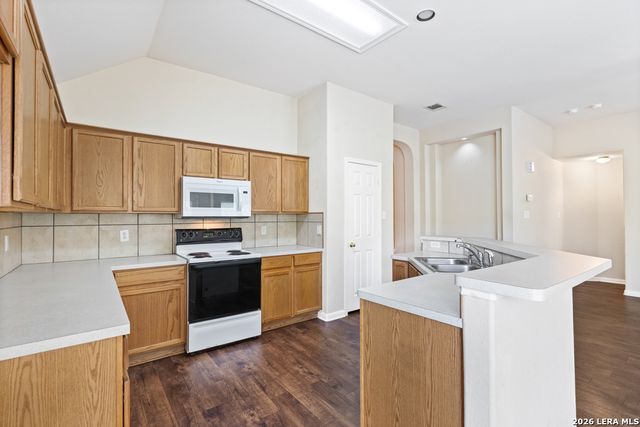 1318 Coronado Blvd., Universal City, TX 78148