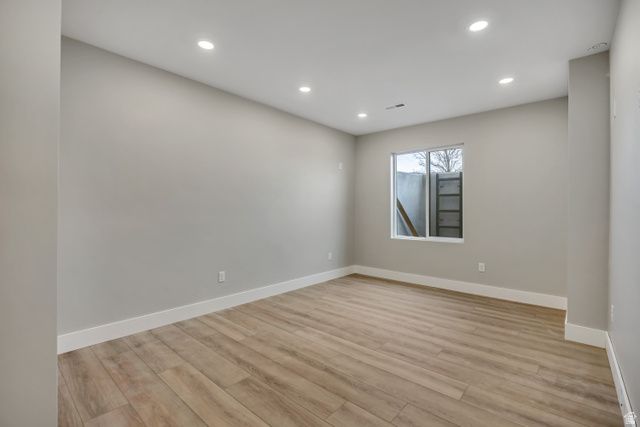 1452 W MEADOW GLEN DR, Bluffdale, UT 84065