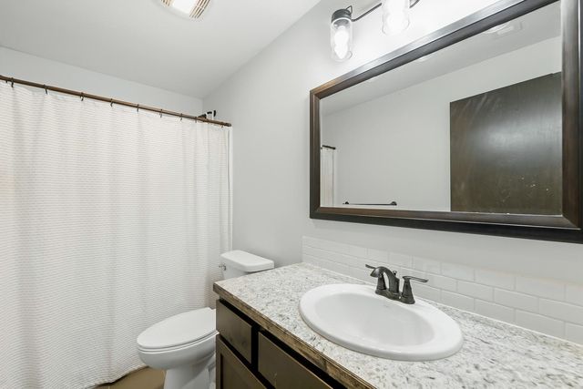 1817 N Kentucky Ln, Wichita, KS 67235