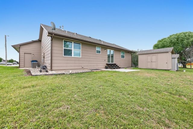 1817 N Kentucky Ln, Wichita, KS 67235