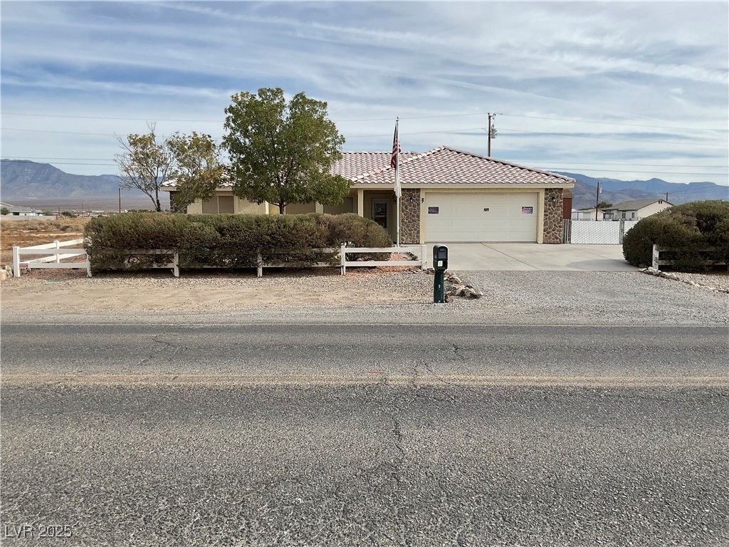 2591 South Dandelion Street, Pahrump, NV 89048