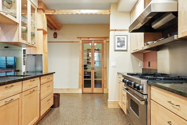 35 Cherry St Unit 404, Burlington, VT 05401