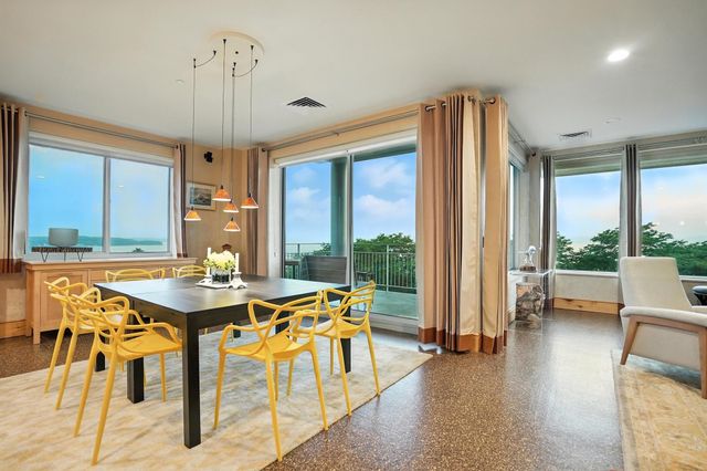 35 Cherry St Unit 404, Burlington, VT 05401