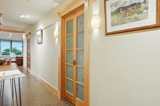 35 Cherry St Unit 404, Burlington, VT 05401