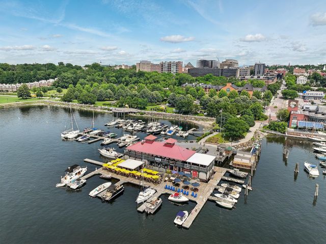 35 Cherry St Unit 404, Burlington, VT 05401