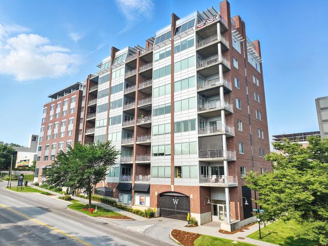 35 Cherry St Unit 404, Burlington, VT 05401