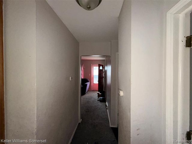 13069 Sarsfield Avenue, Warren, MI 48089