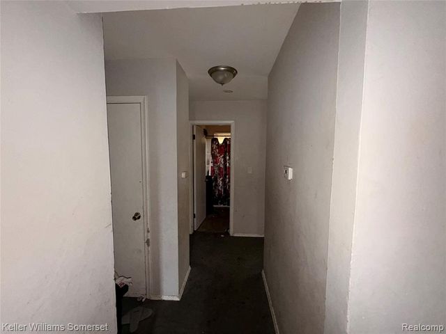 13069 Sarsfield Avenue, Warren, MI 48089