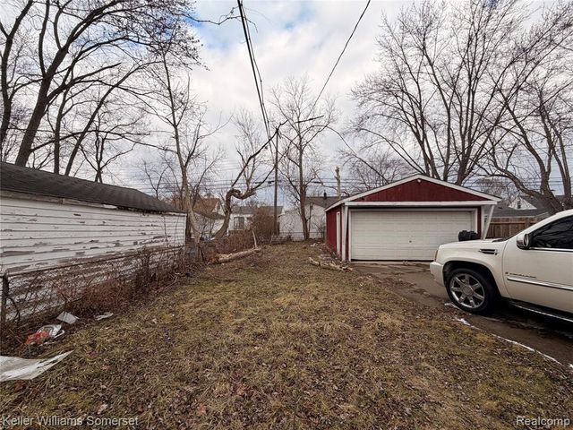 13069 Sarsfield Avenue, Warren, MI 48089