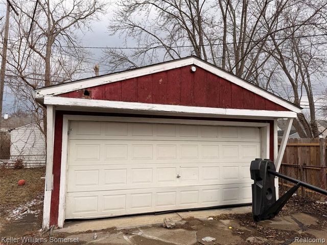 13069 Sarsfield Avenue, Warren, MI 48089