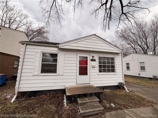 13069 Sarsfield Avenue, Warren, MI 48089