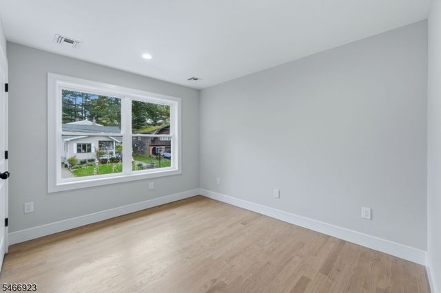 37 Maple Ave, West Orange Twp., NJ 07052