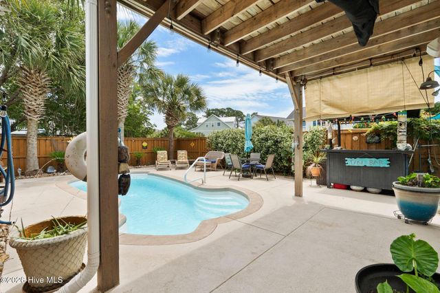 110 Palm Breeze Drive, Carolina Beach, NC 28428
