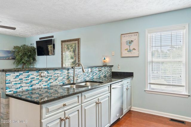 110 Palm Breeze Drive, Carolina Beach, NC 28428