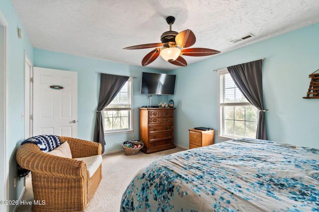 110 Palm Breeze Drive, Carolina Beach, NC 28428