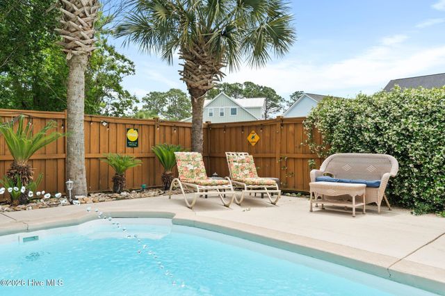 110 Palm Breeze Drive, Carolina Beach, NC 28428