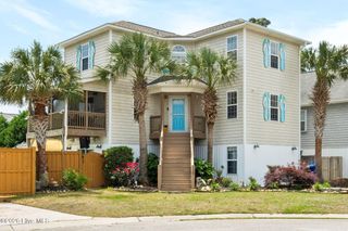 110 Palm Breeze Drive, Carolina Beach, NC 28428