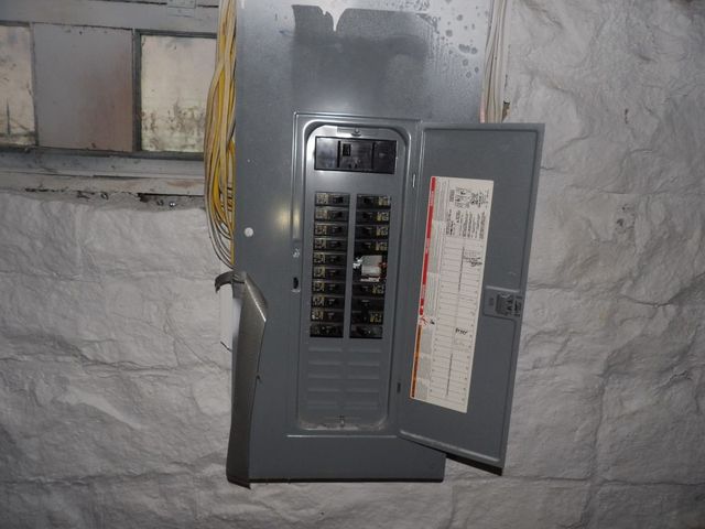 806 E 4th St, Oil City, PA 16301