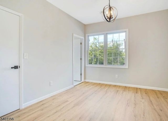 3 Minerva St, Jersey City, NJ 07304