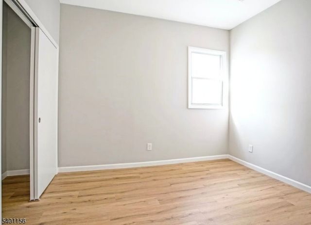 3 Minerva St, Jersey City, NJ 07304