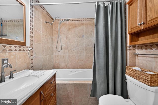 7415 GREENBANK RD, Middle River, MD 21220
