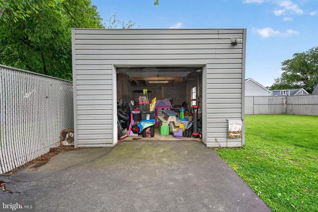7415 GREENBANK RD, Middle River, MD 21220