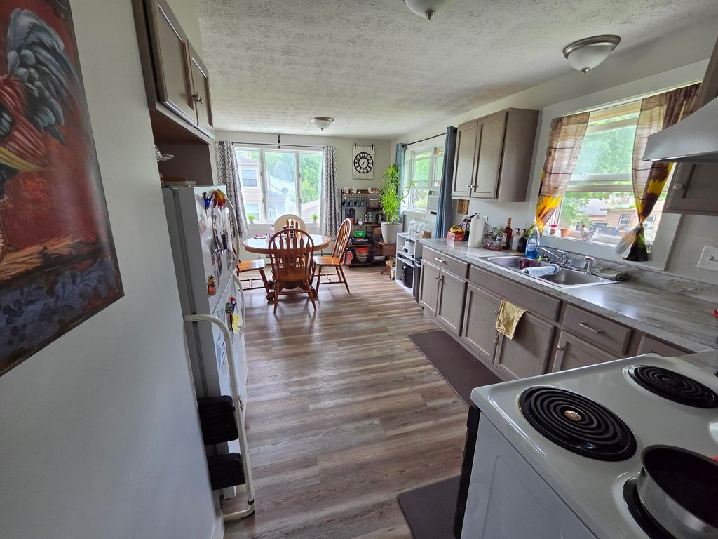 79 Dow Avenue, Lewiston, ME 04240 — photo 3