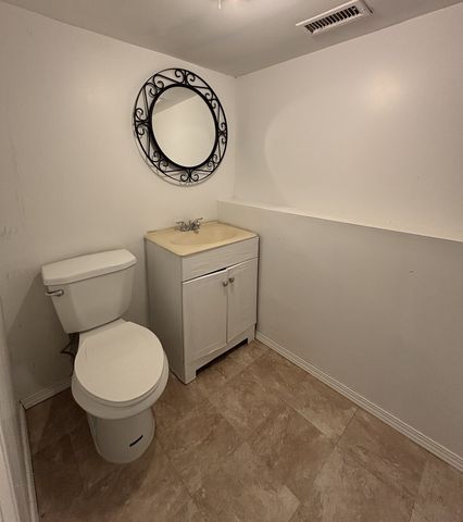 335 Shiloh Lane, Elgin, IL 60120