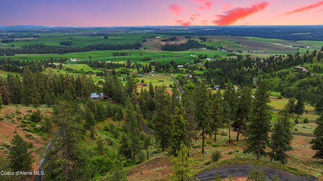 6527 E Big Rock Rd, Spokane, WA 99223