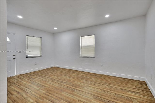 3032 Glenwood Rd, West Palm Beach, FL 33405