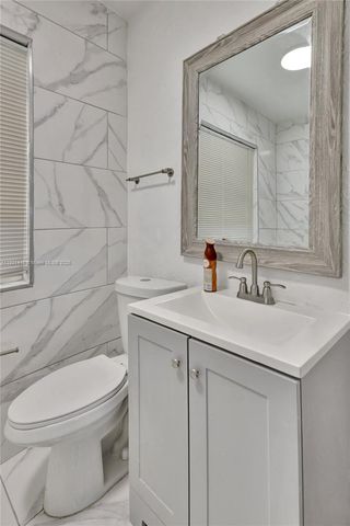 3032 Glenwood Rd, West Palm Beach, FL 33405