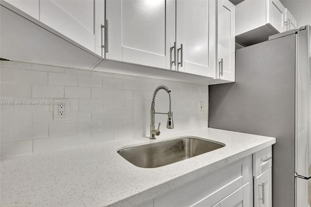 3032 Glenwood Rd, West Palm Beach, FL 33405