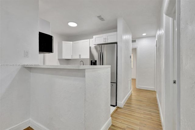 3032 Glenwood Rd, West Palm Beach, FL 33405