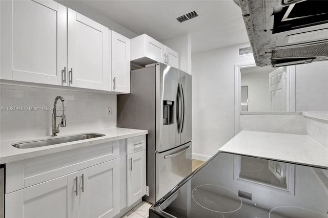 3032 Glenwood Rd, West Palm Beach, FL 33405