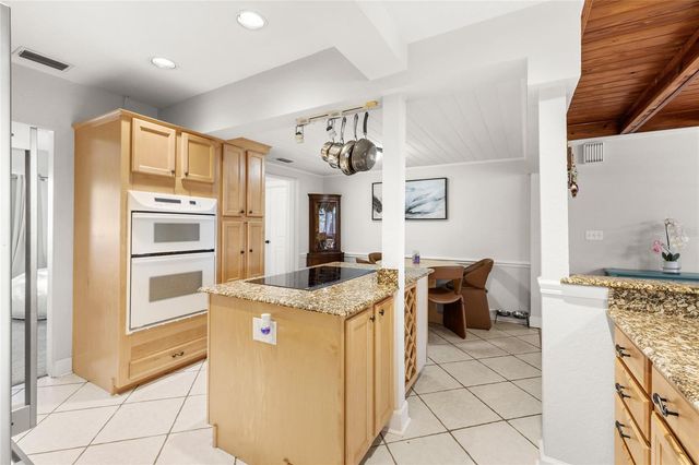 807 SILVER DRIVE, Orlando, FL 32804