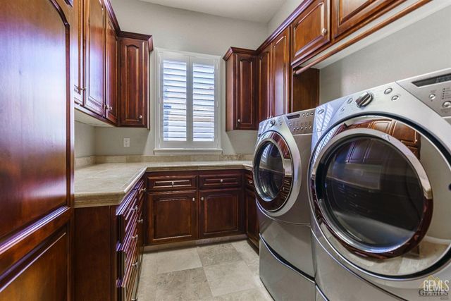 11312 Harrington Street, Bakersfield, CA 93311