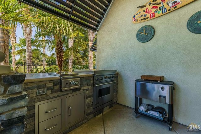 11312 Harrington Street, Bakersfield, CA 93311