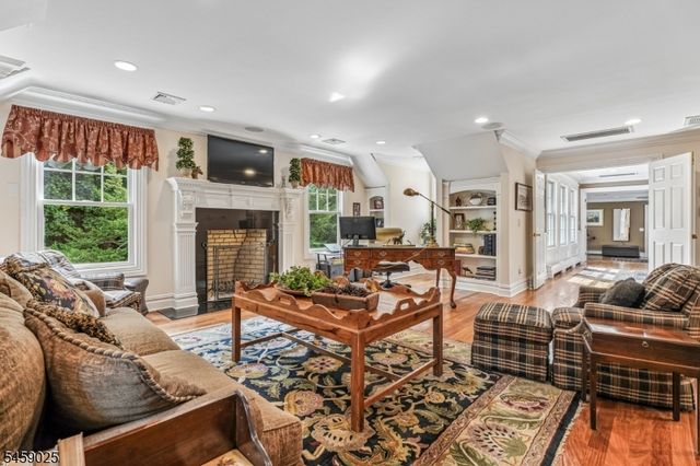 1 Woodside Drive, Montville Twp., NJ 07005