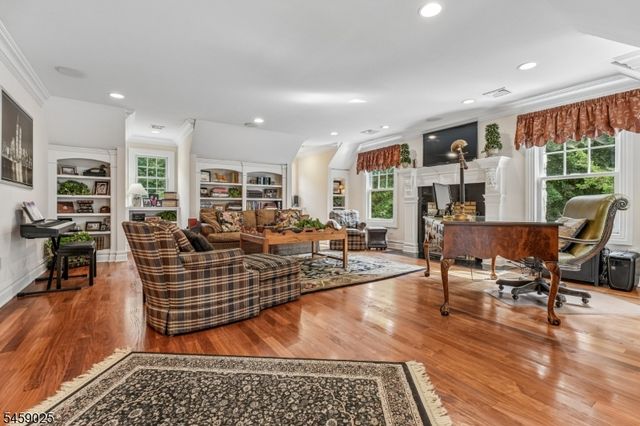 1 Woodside Drive, Montville Twp., NJ 07005