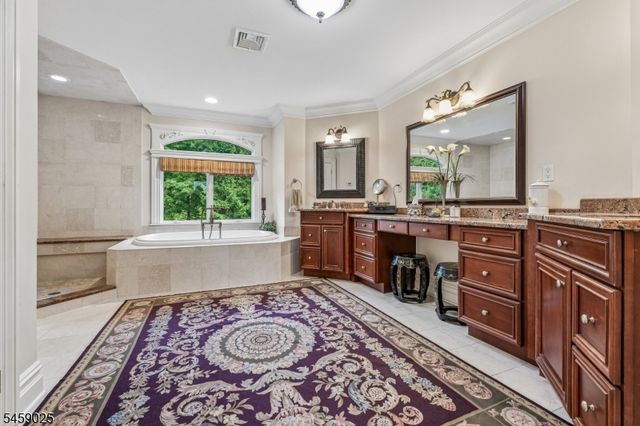 1 Woodside Drive, Montville Twp., NJ 07005
