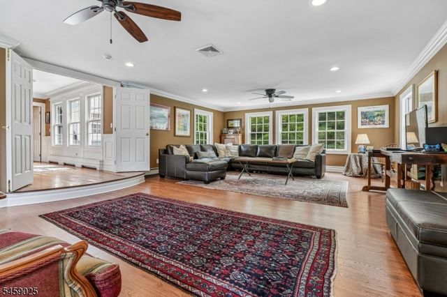 1 Woodside Drive, Montville Twp., NJ 07005