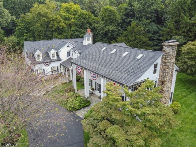 1 Woodside Drive, Montville Twp., NJ 07005