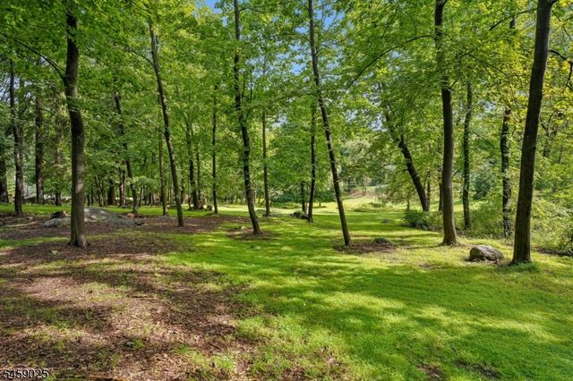 1 Woodside Drive, Montville Twp., NJ 07005