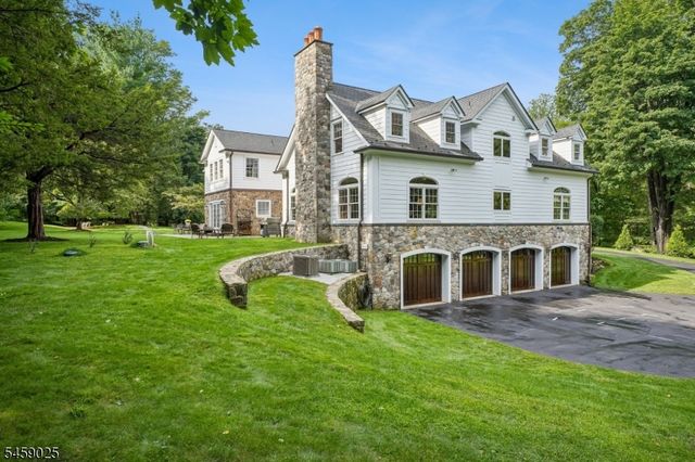 1 Woodside Drive, Montville Twp., NJ 07005