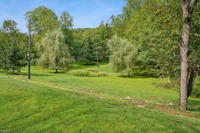 1 Woodside Drive, Montville Twp., NJ 07005