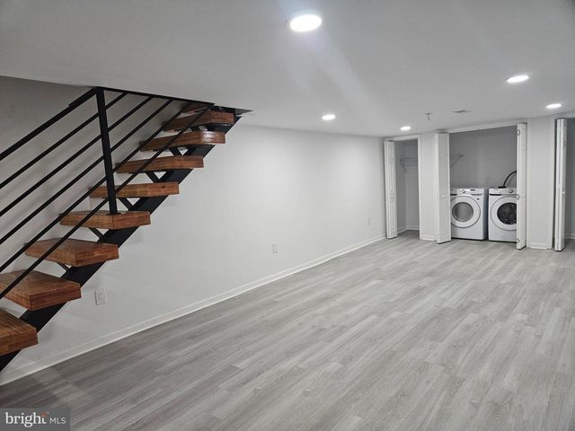 83 W SHARPNACK ST, Philadelphia, PA 19119